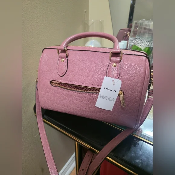 Coach Rowan - Picture 2 of 2